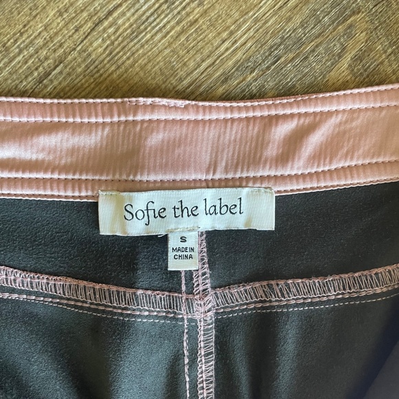 Shimmery Pink Cargo Pants - Picture 4 of 5